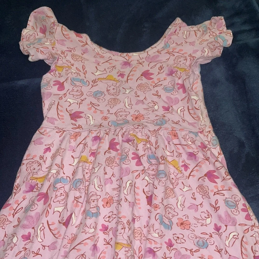 Jumping Beans Disney dress, size 5, pink with designs adorned! - Picture 3 of 4